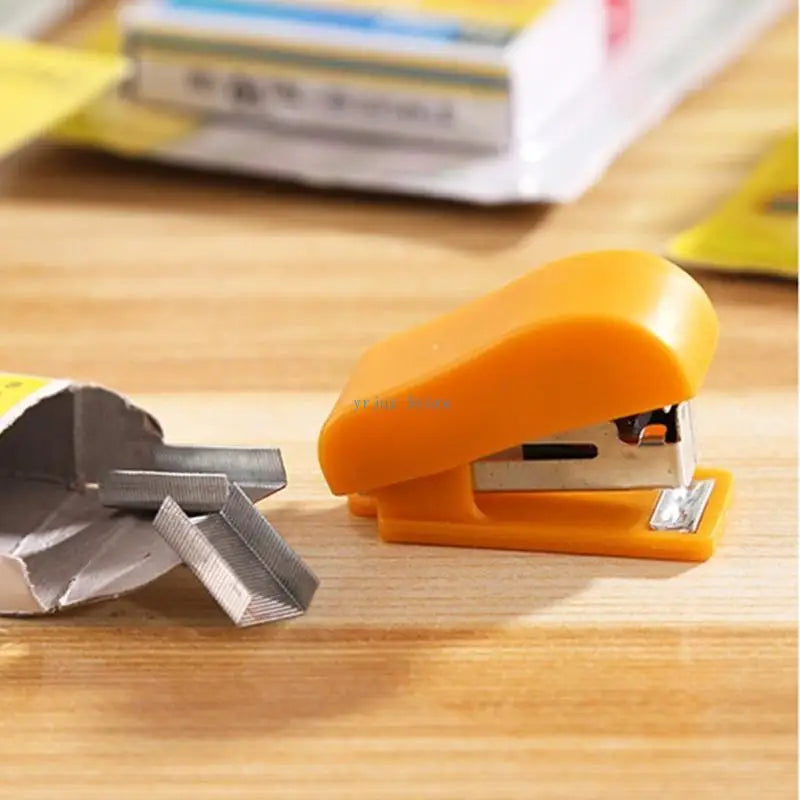 583D Small Stapler with 10# Staple 20 Sheet Paper Capacity Office School Supply